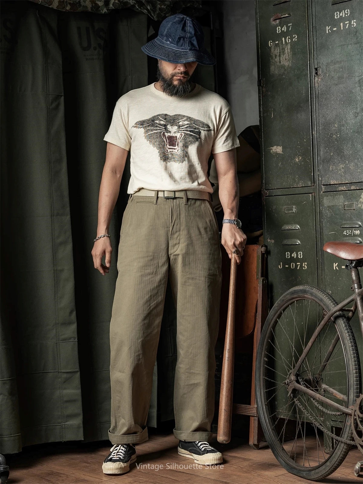 Panther Graphic Athletic Tee