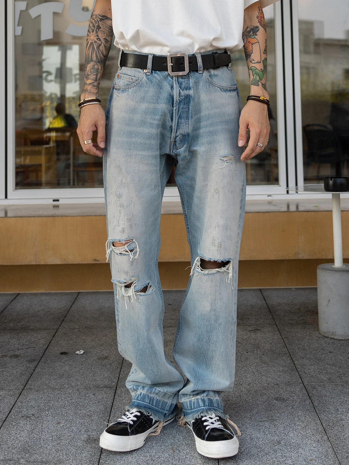 Frayed Hem Distressed Jeans