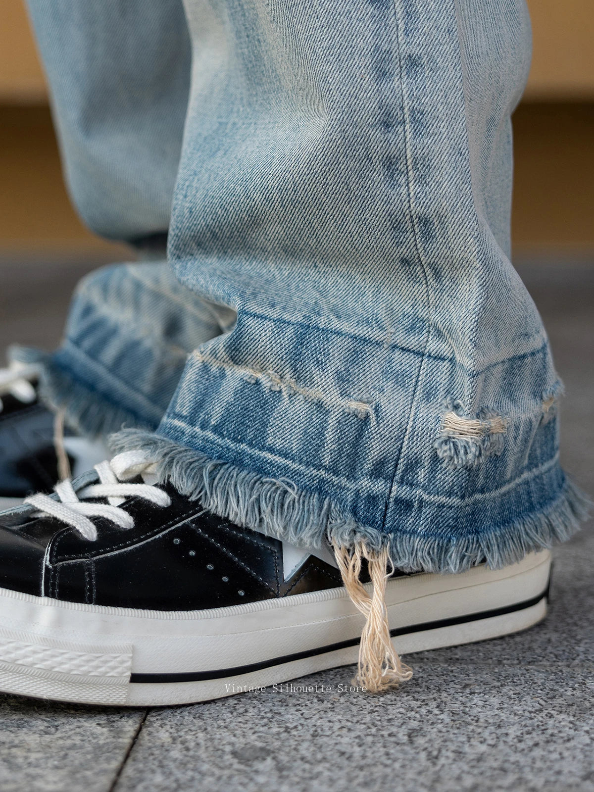 Frayed Hem Distressed Jeans
